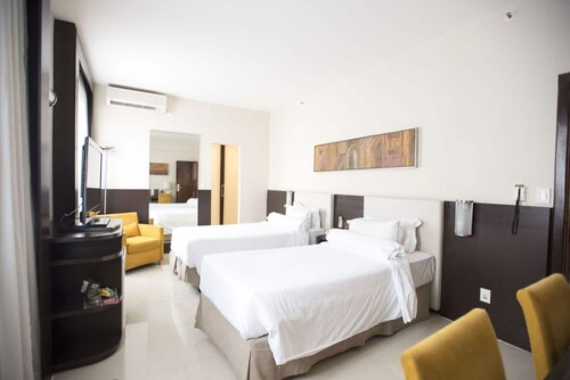 Royal Boutique Savassi Hotel Belo Horizonte Luaran gambar A room at the hotel
