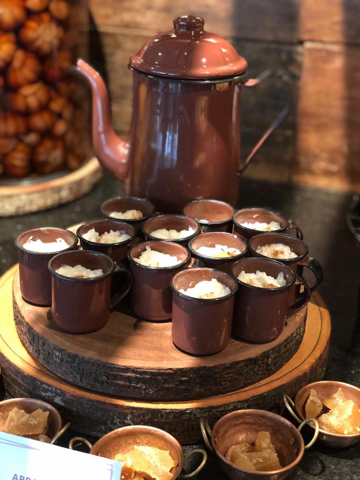Royal Boutique Savassi Hotel Belo Horizonte Luaran gambar A selection of chocolate cups