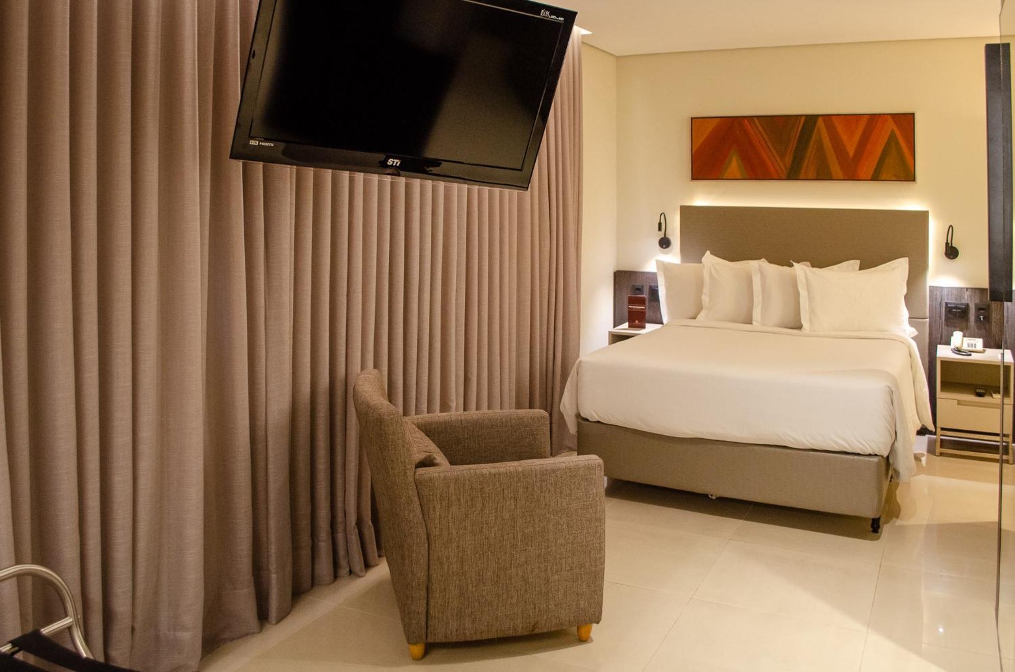 Royal Boutique Savassi Hotel Belo Horizonte Luaran gambar A room at the hotel